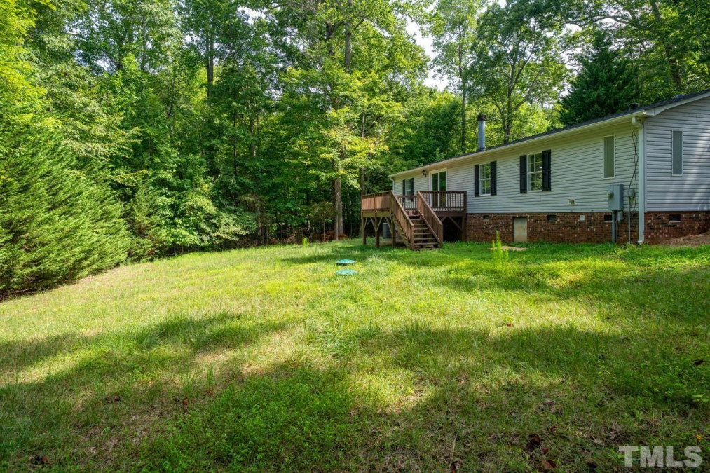 1510 Darlas Walk Mebane, NC 27302