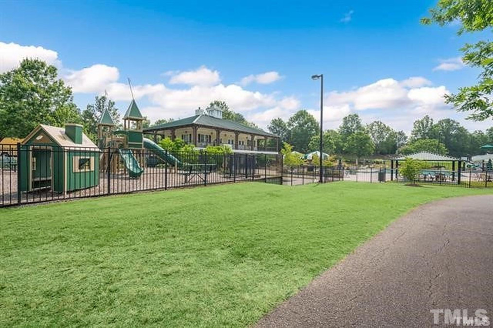 406 Fly Bridge Dr Cary, NC 27519