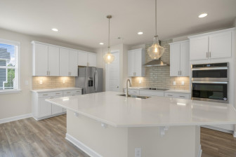 6812 Highland Green Holly Springs, NC 27540