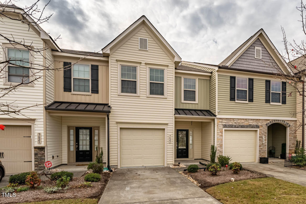 3623 Landshire View Ln Raleigh, NC 27616