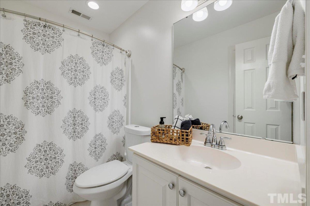 1620 Ashley Downs Dr Apex, NC 27502
