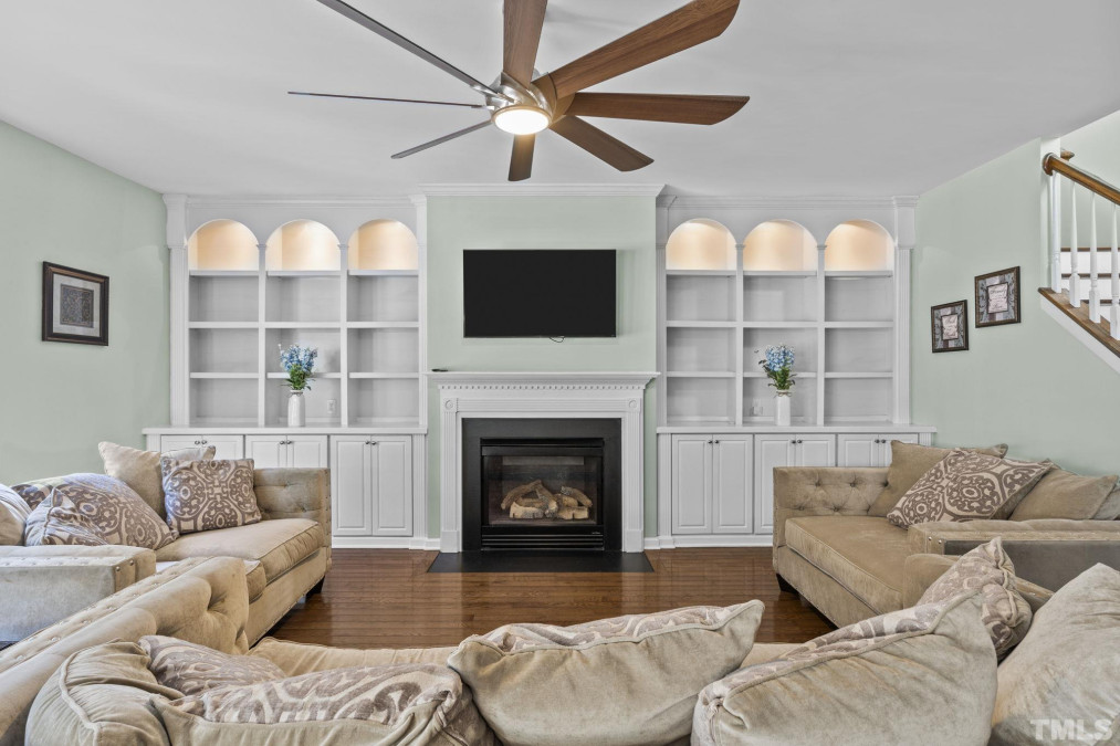 1724 Mclaurin Ln Fuquay Varina, NC 27526