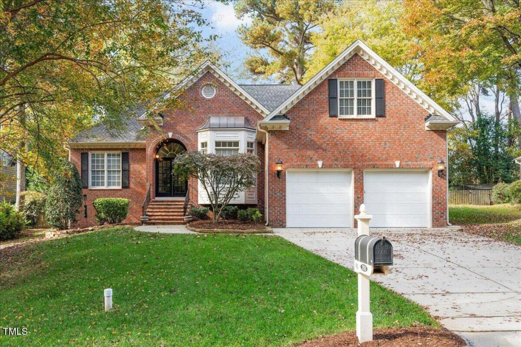 2513 Walden Woods Dr Apex, NC 27523