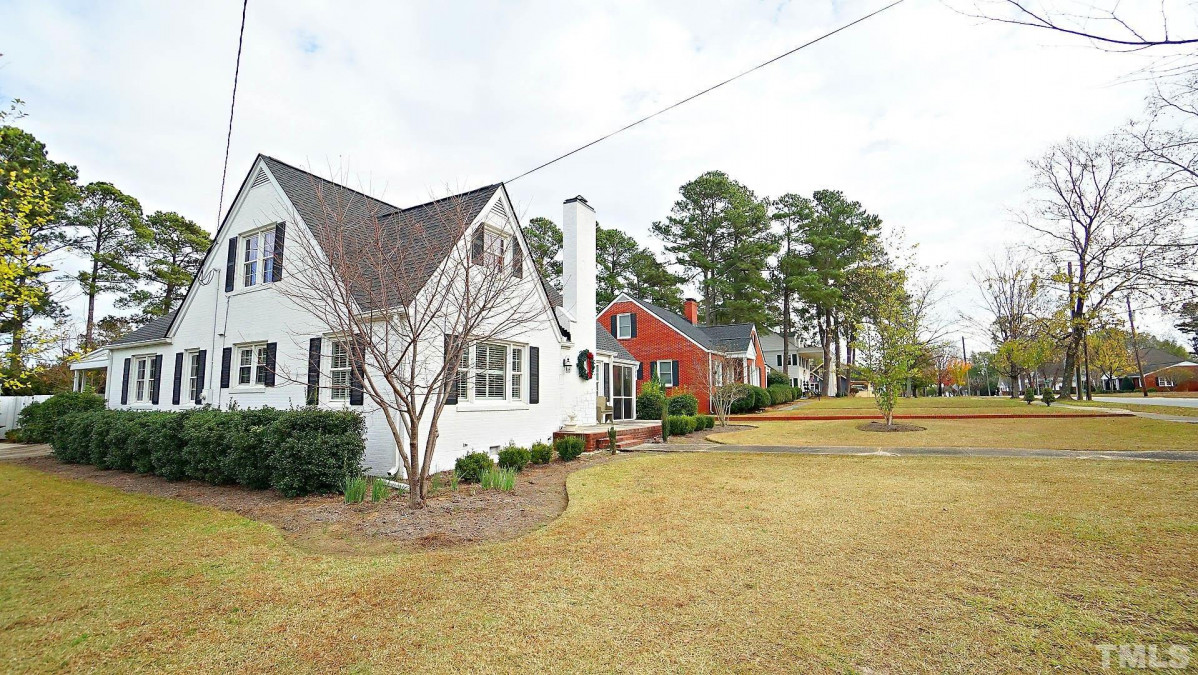 406 Main St, Benson, NC 27504 Raleigh Realty