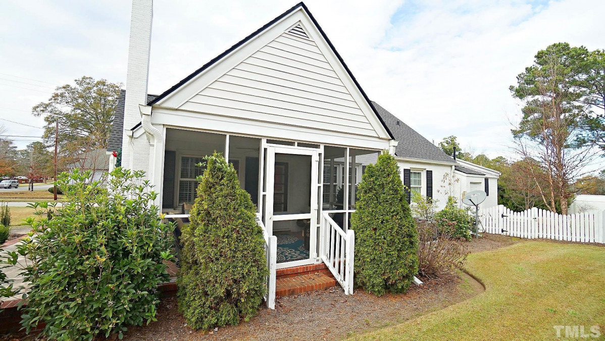 406 Main St, Benson, NC 27504 Raleigh Realty