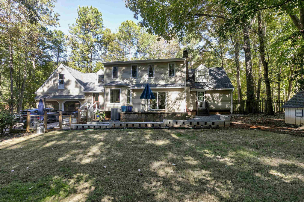 6525 Deerview Dr Raleigh, NC 27606