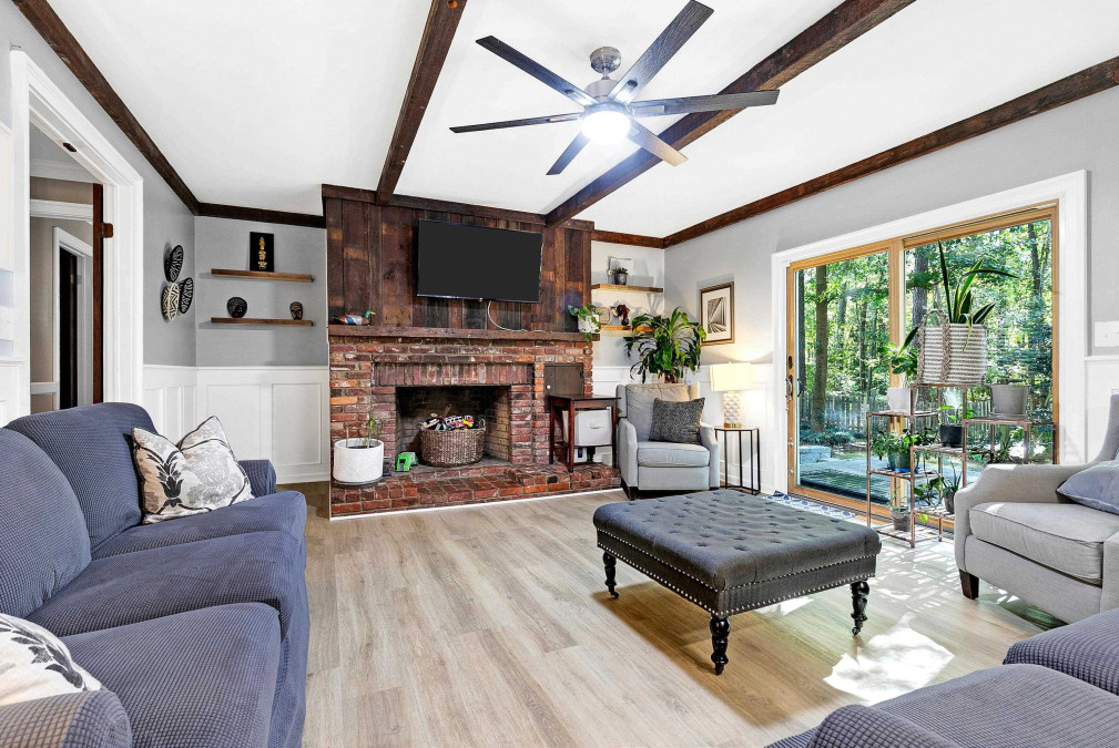6525 Deerview Dr Raleigh, NC 27606