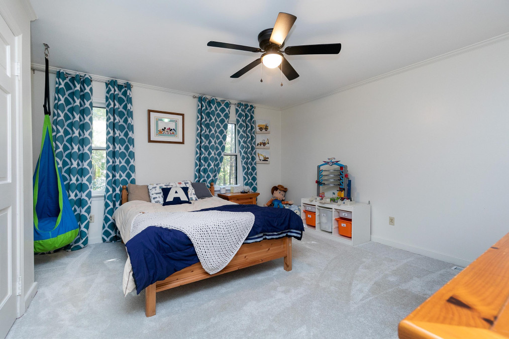 6525 Deerview Dr Raleigh, NC 27606