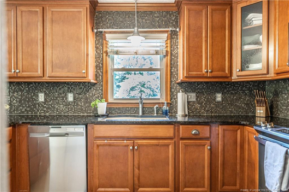7428 Coleridge Dr Fayetteville, NC 28304