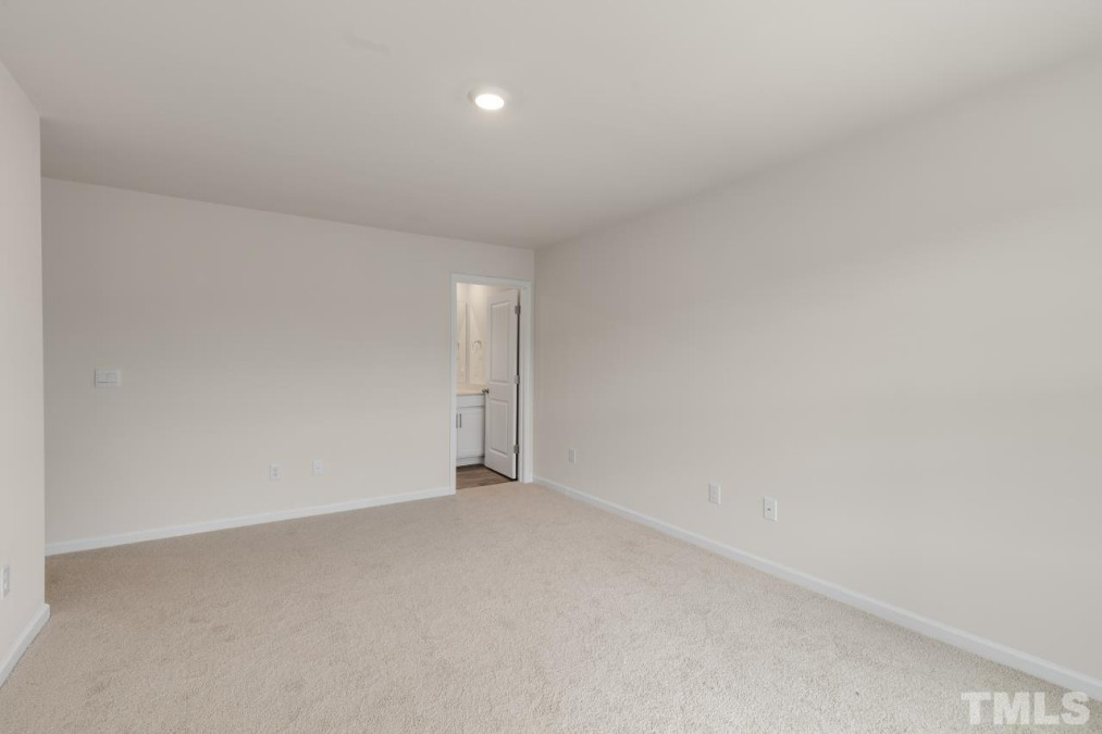 92 March Creek Dr Fuquay Varina, NC 27526