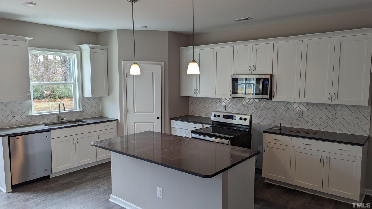 122 Avery Meadows Dr Smithfield, NC 27577