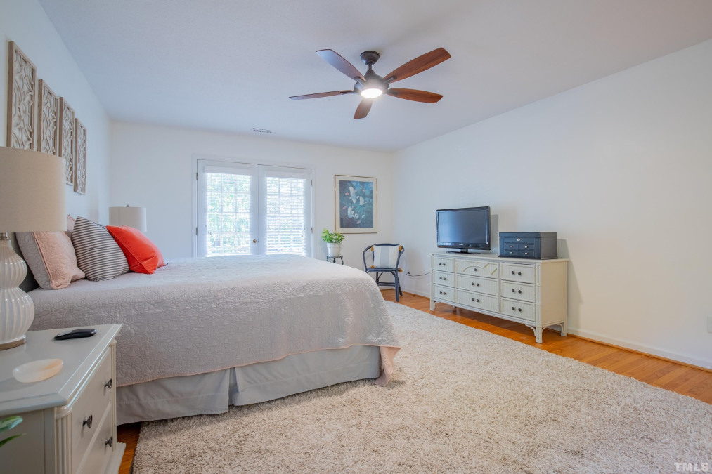 716 Churchill Dr Chapel Hill, NC 27517