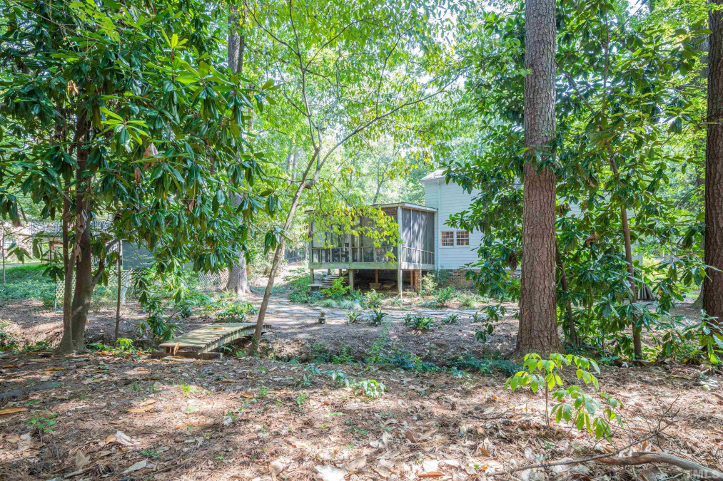 716 Churchill Dr Chapel Hill, NC 27517