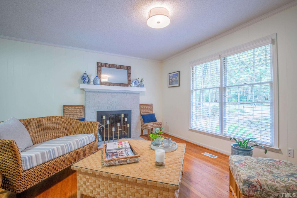 716 Churchill Dr Chapel Hill, NC 27517