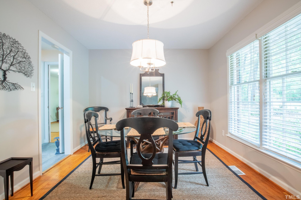 716 Churchill Dr Chapel Hill, NC 27517