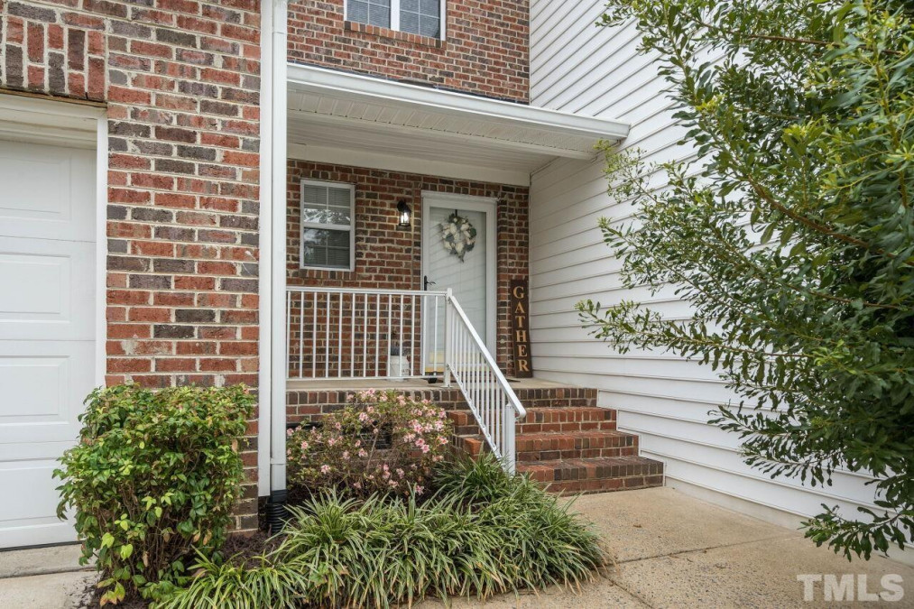 121 Grande Meadow Way Cary, NC 27513
