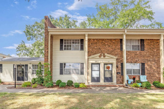 1002 Willow Dr Chapel Hill, NC 27514