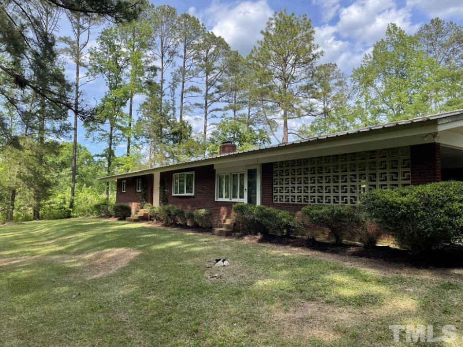 1609 Carthage St, Sanford, NC 27330 Raleigh Realty