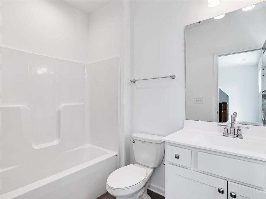 28 Drathaar Ct Lillington, NC 27546