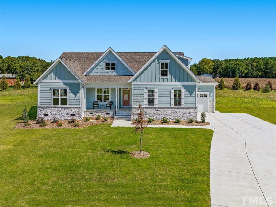 28 Drathaar Ct Lillington, NC 27546