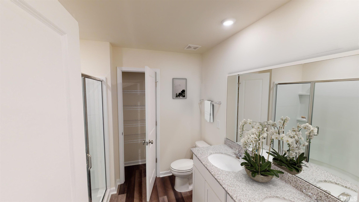 1808 Arapahoe Ridge Dr Raleigh, NC 27604
