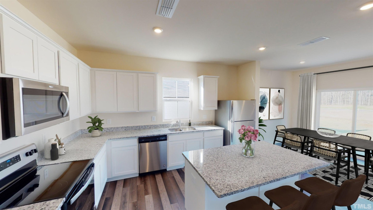1808 Arapahoe Ridge Dr Raleigh, NC 27604
