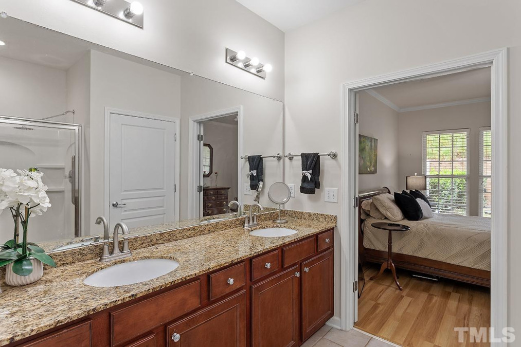126 Arvind Oaks Cir Cary, NC 27519
