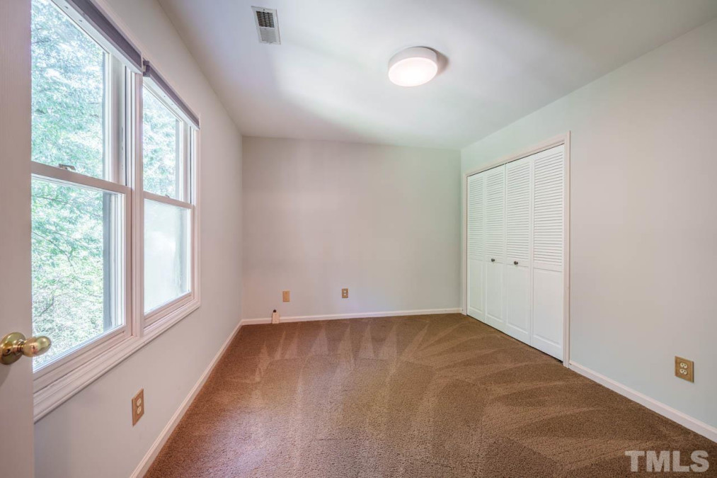 109 Amber Ct Carrboro, NC 27510