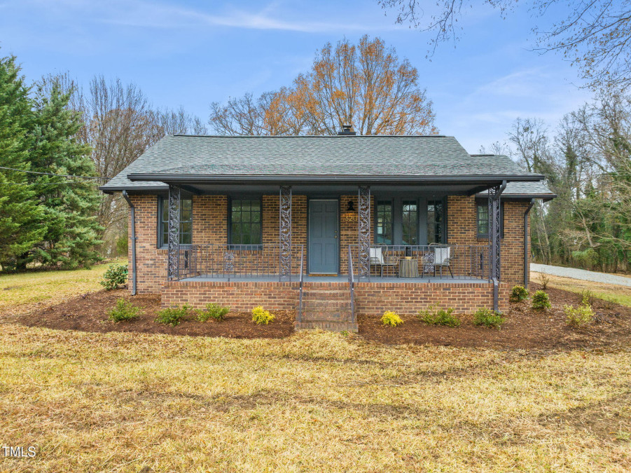 320 Orange St Hillsborough, NC 27278