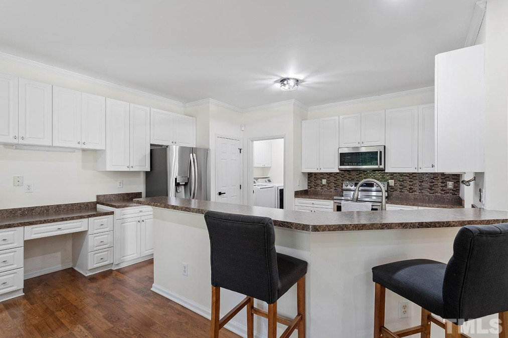 5308 Halcott Ct Raleigh, NC 27613