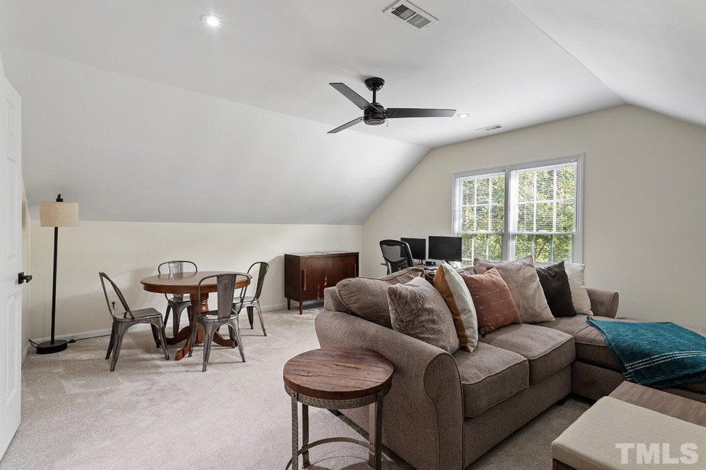 5308 Halcott Ct Raleigh, NC 27613