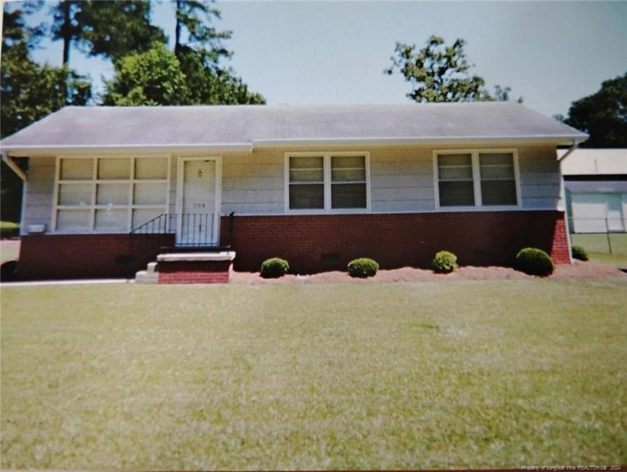 108 Richardson St Whiteville, NC 28472