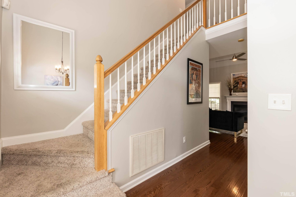5721 Beargrass Ln Raleigh, NC 27616