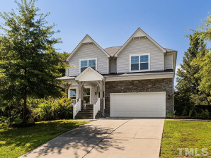2021 Aramanche Dr Burlington, NC 27215