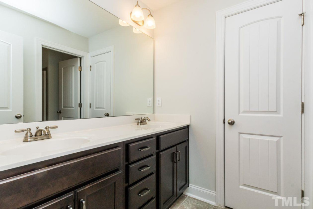 544 Jones Bluff Way Knightdale, NC 27545