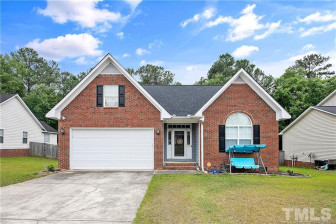 421 Bramblegate Rd Hope Mills, NC 28348