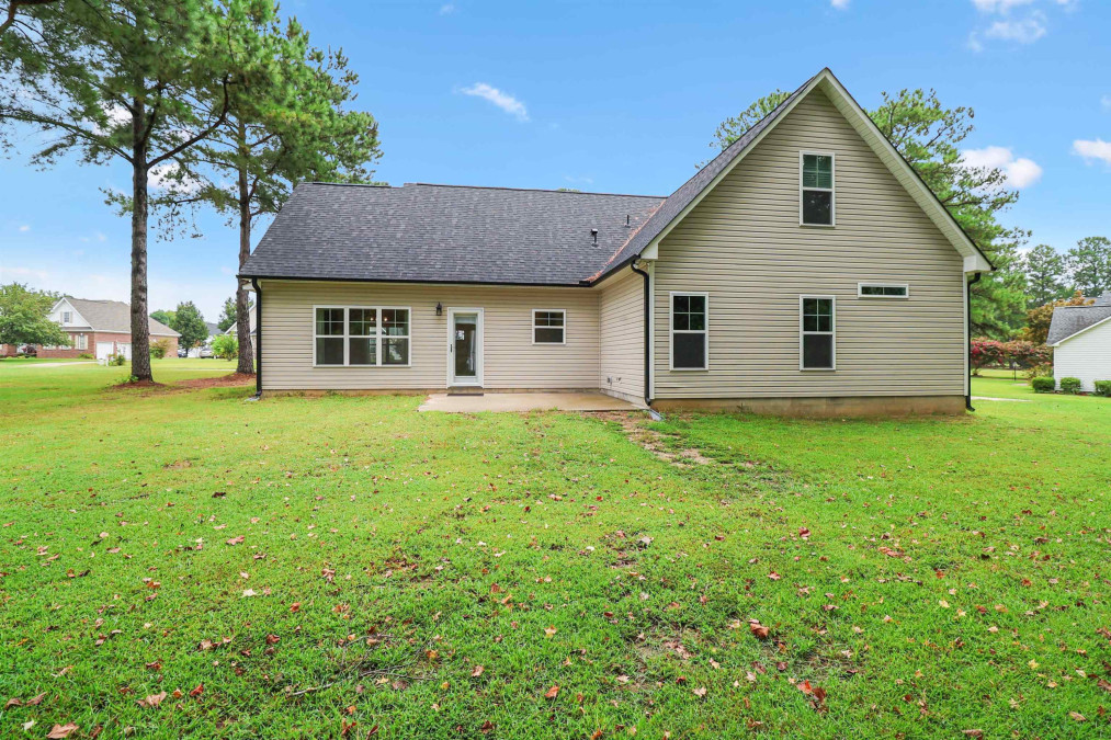 209 Winterlochen Dr Dunn, NC 28334