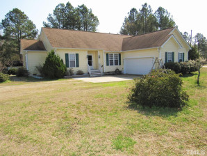 10 Davis Circle Dr Zebulon, NC 27597