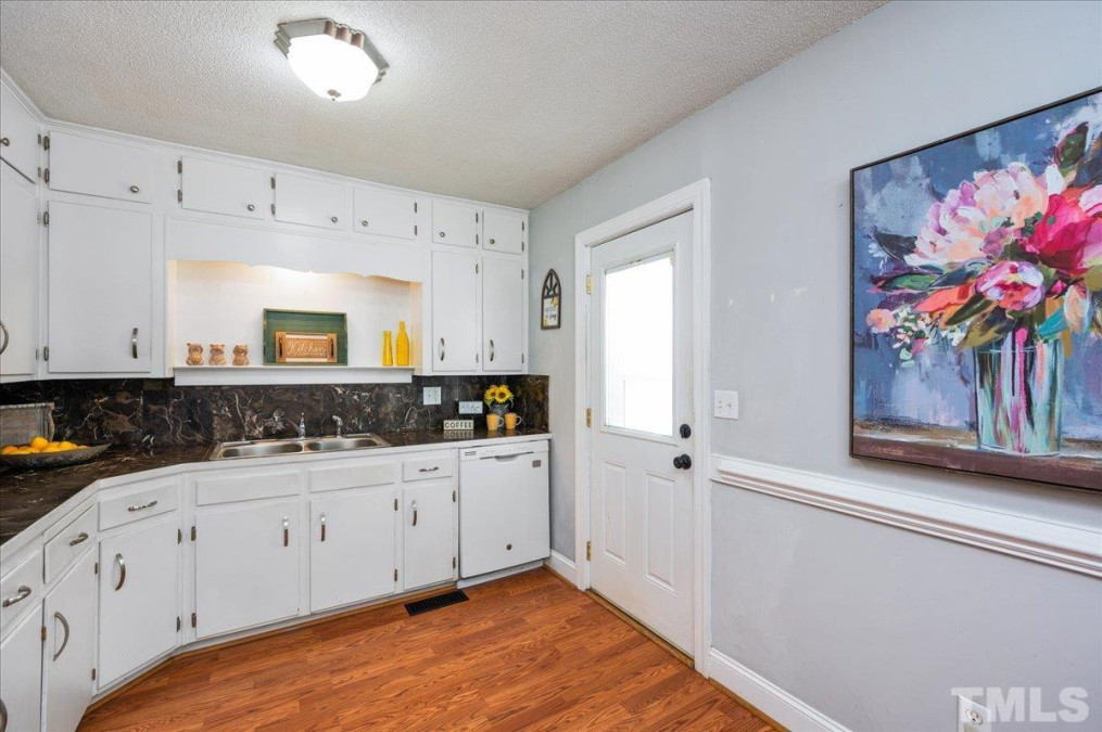 204 North St Benson, NC 27504
