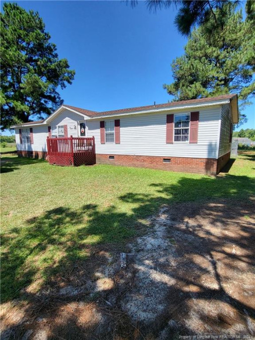 64 Derby Ln Parkton, NC 28371