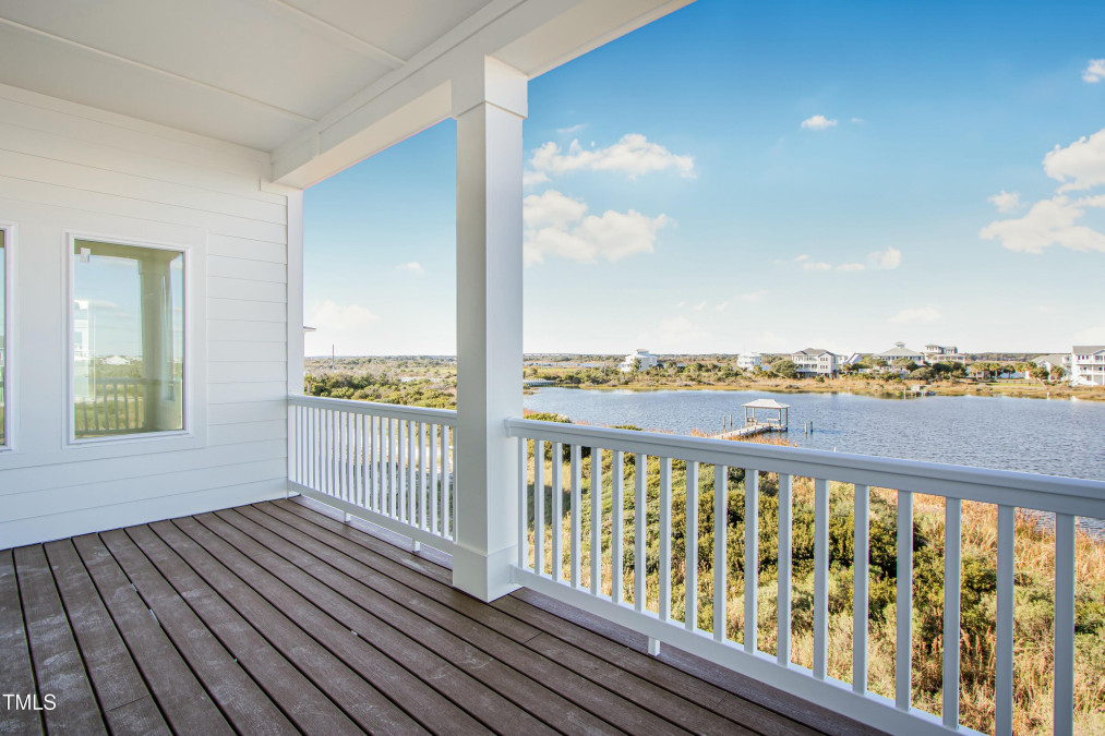 421 New River Inlet Rd North Topsail Beach, NC 28460