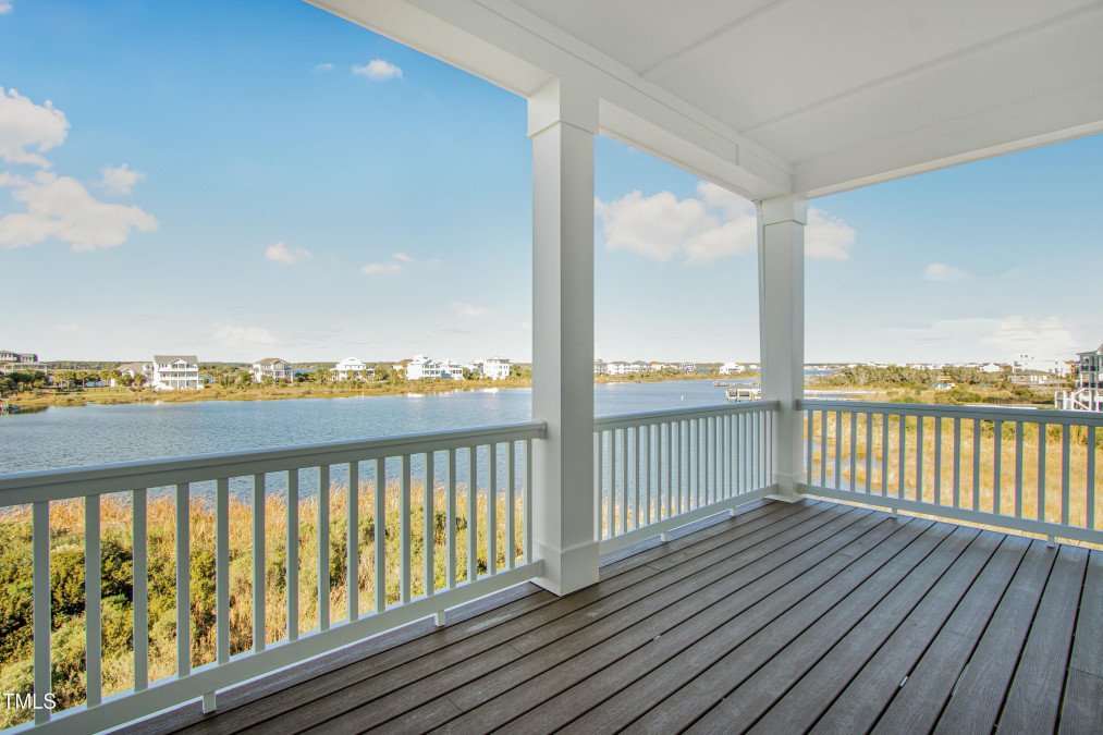 421 New River Inlet Rd North Topsail Beach, NC 28460