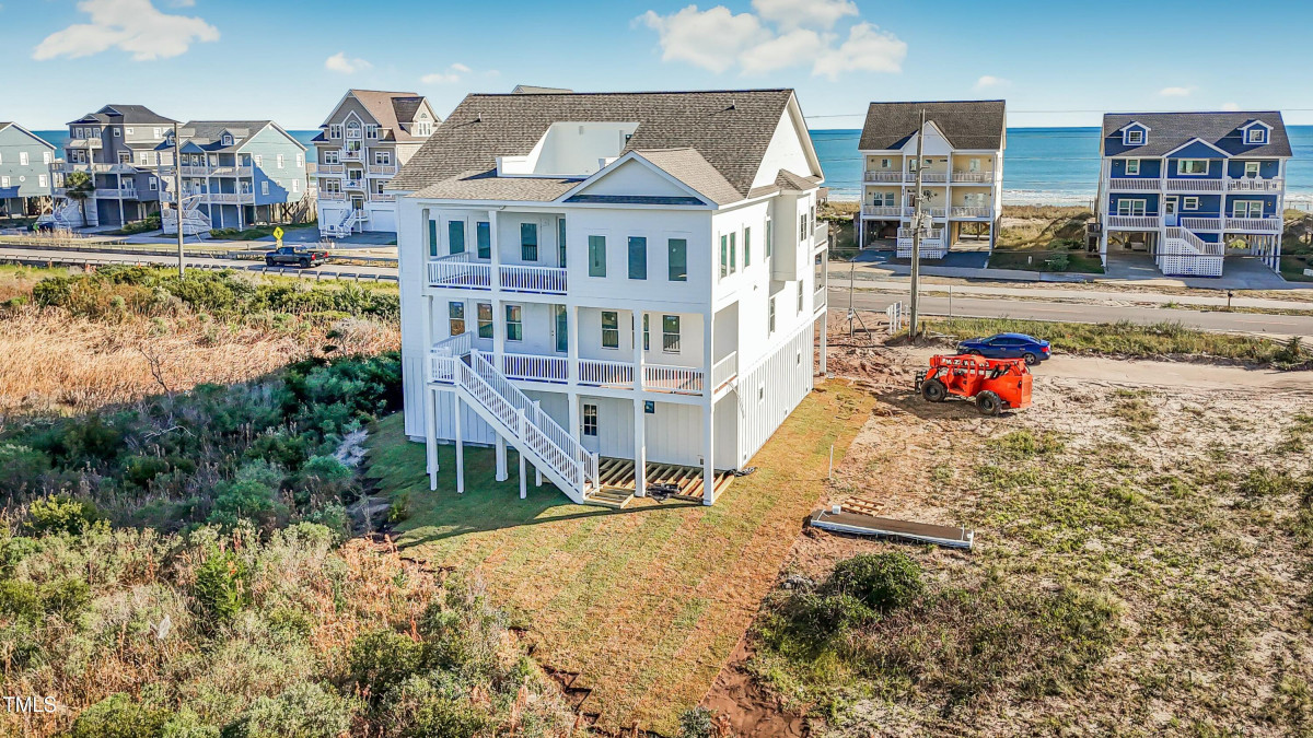 421 New River Inlet Rd North Topsail Beach, NC 28460