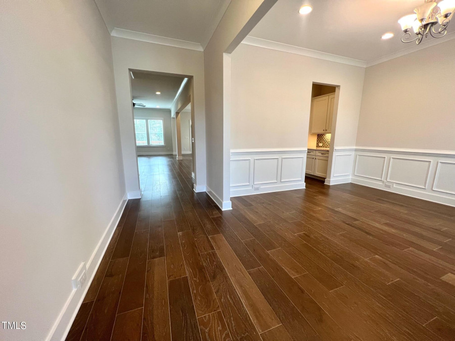 1032 Queensdale Dr, Cary, NC 27519 Raleigh Realty