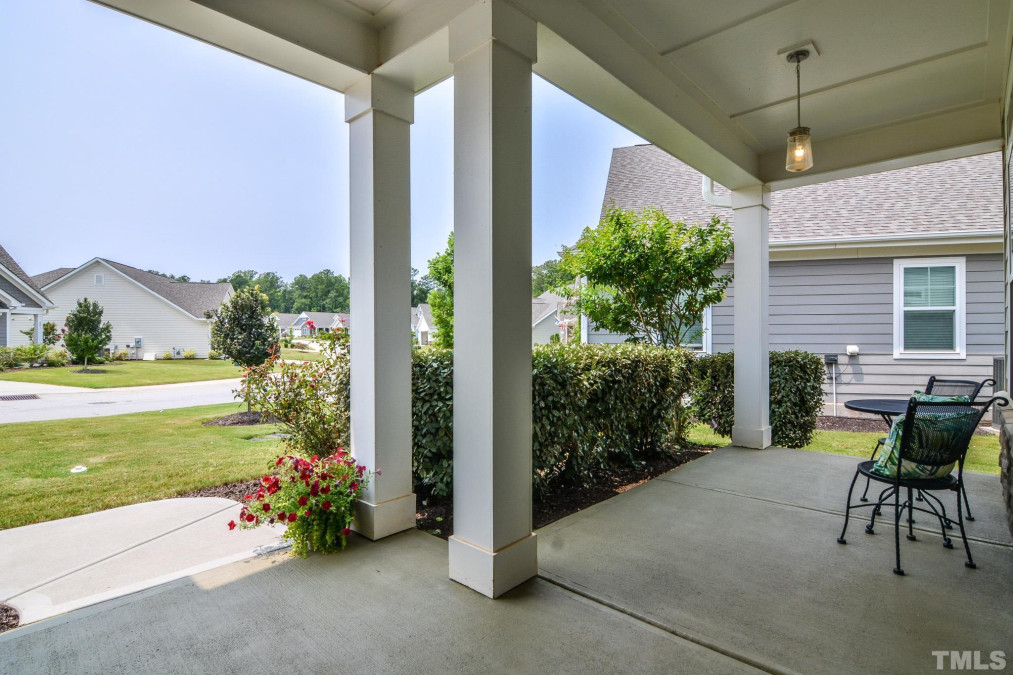 300 Bramble Ln Clayton, NC 27527