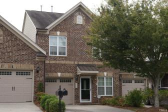 2704 Kingsbury Ct Burlington, NC 27215