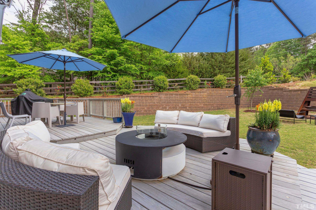 209 Everam Ct Chapel Hill, NC 27516