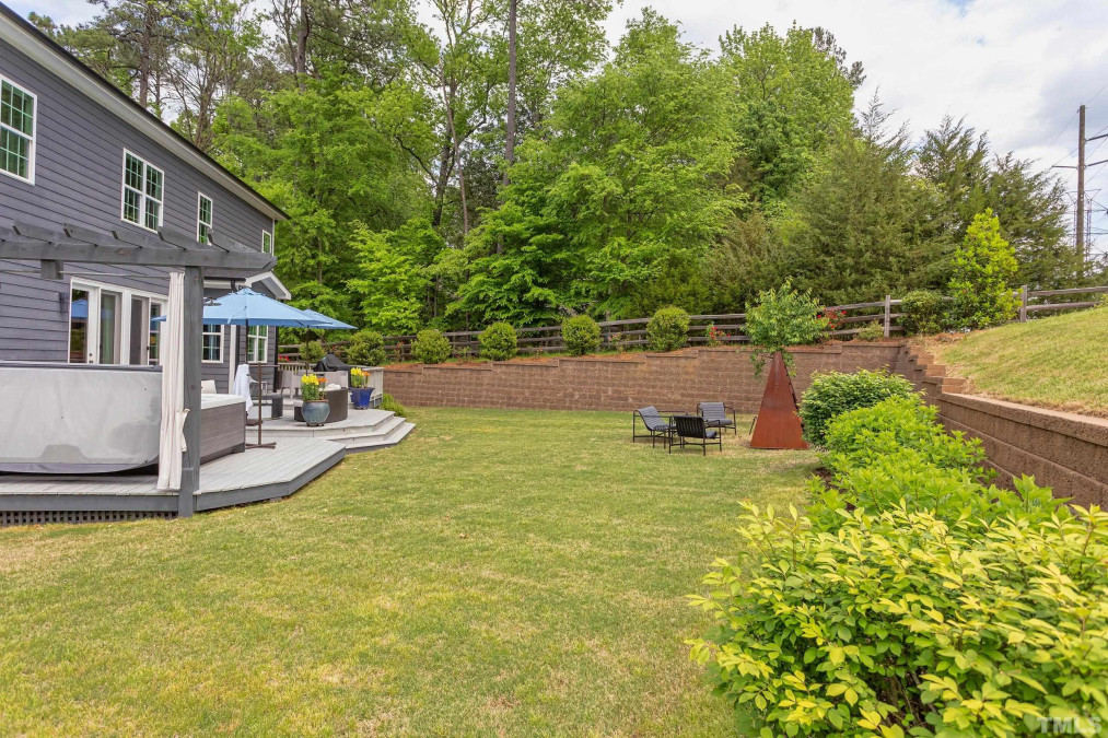 209 Everam Ct Chapel Hill, NC 27516