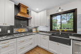 500 Quinn Ct Chapel Hill, NC 27516