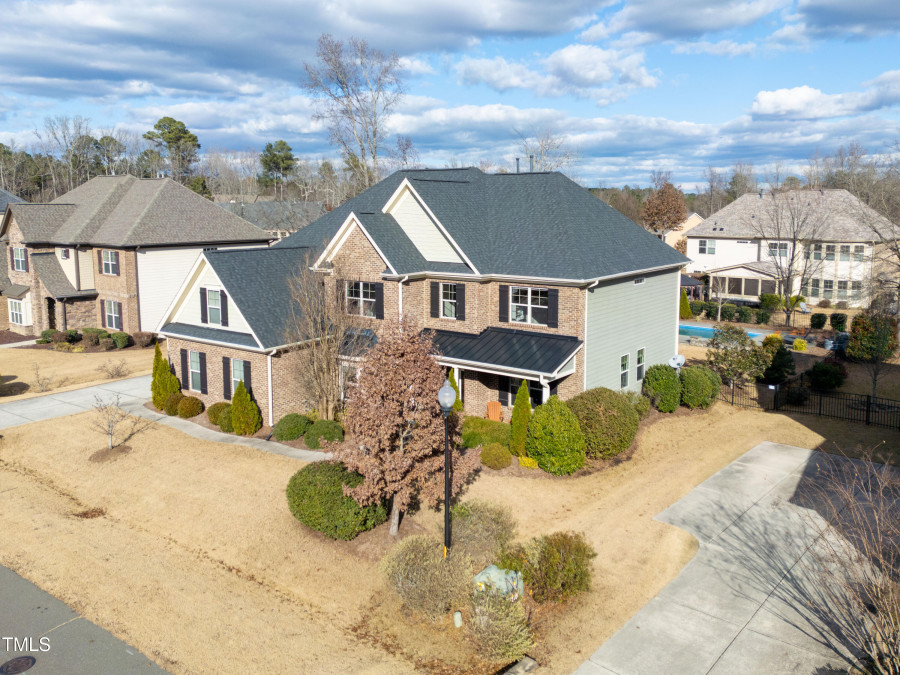 820 Boone Ridge Ln Cary, NC 27519